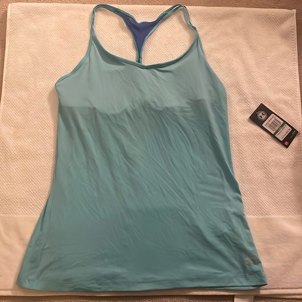 Flash Sale! Under Armour ladies, heat gear tank with built-in shelf bra. NWT